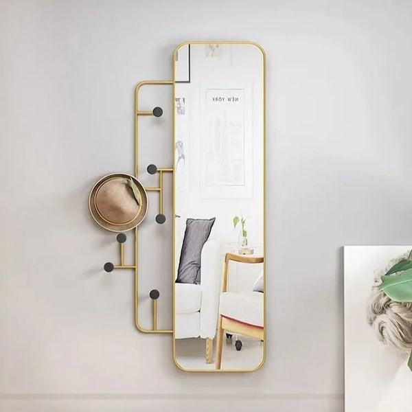 مرايا مع شماعة عصرية