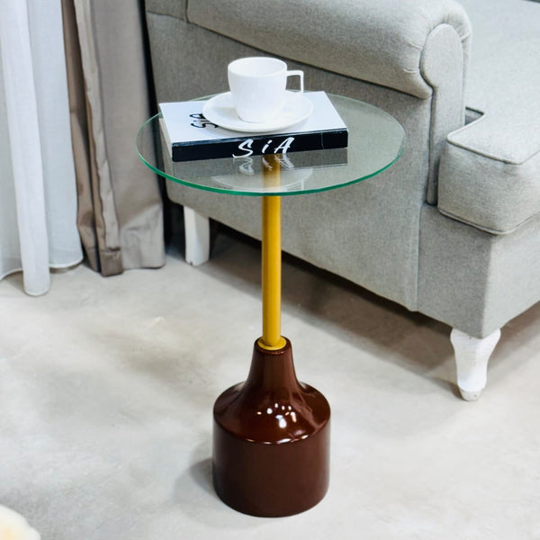 طاولة جانبية عصرية بتصميم أنيق