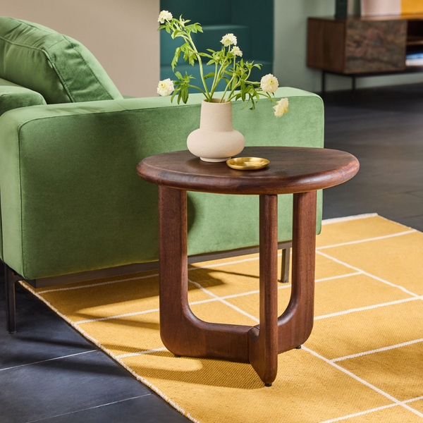 طاولة جانبية خشبية