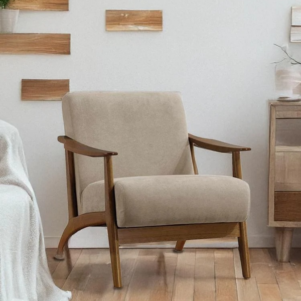 كرسي خشبى بنمط كلاسيكى عتيق