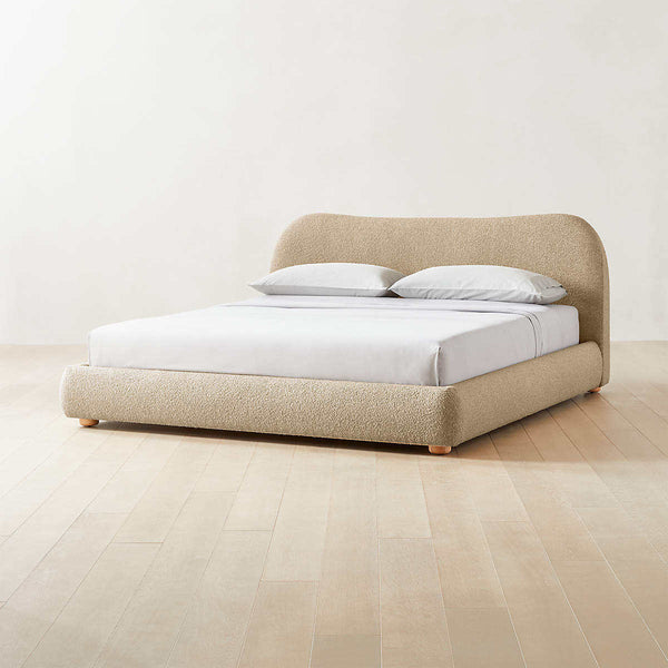 سرير بنمط كلاسيك رائع