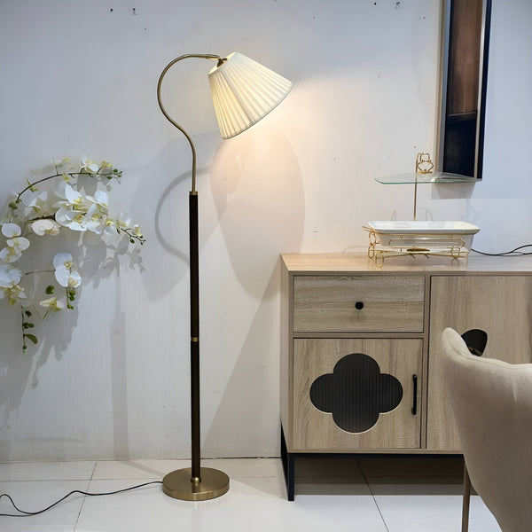 اباجورة ارضي عمود