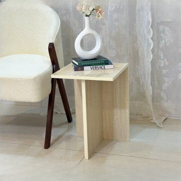 طاولة قهوه خشبيه